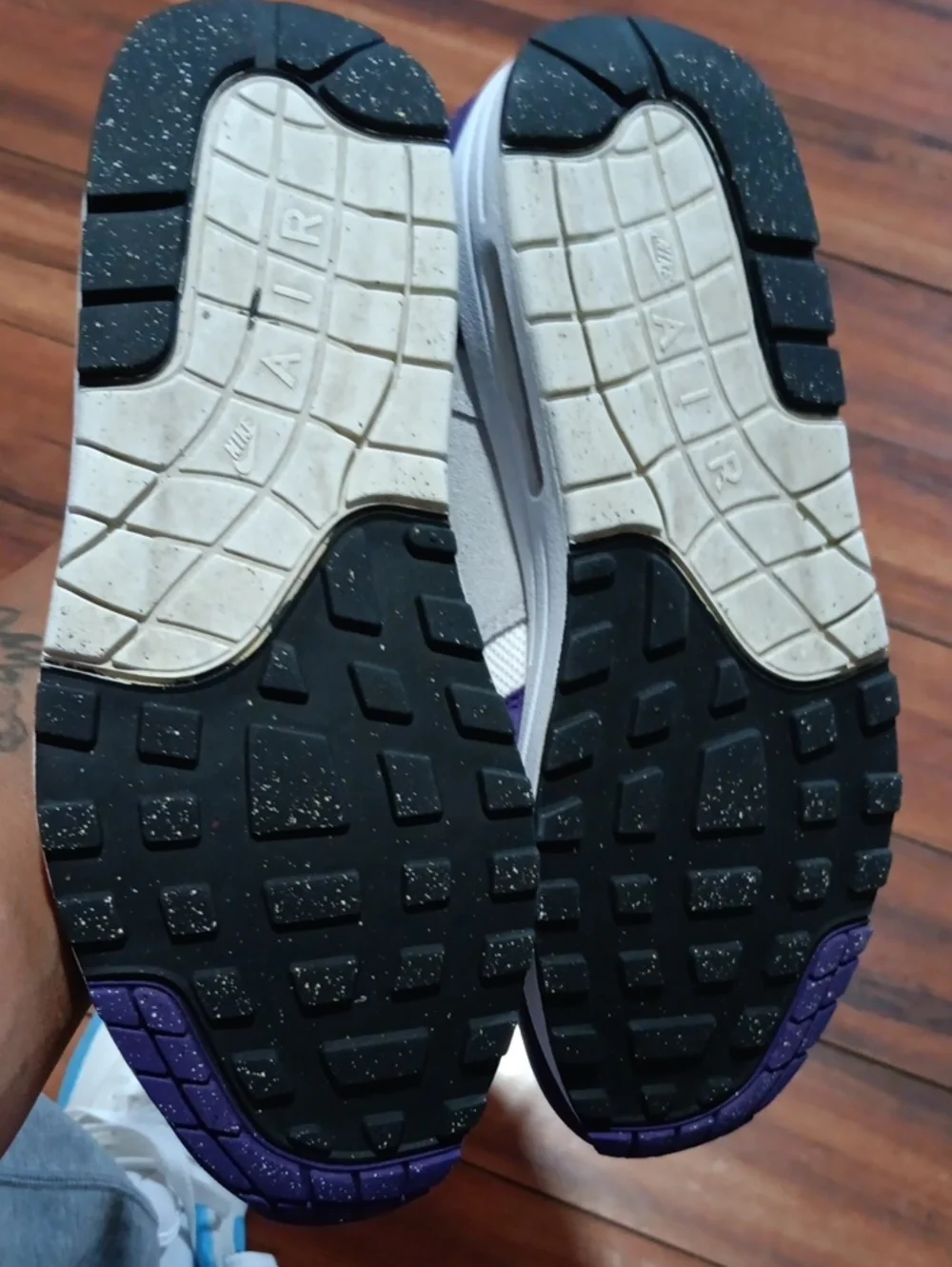 NIKE AIR MAX 1 PURPLE